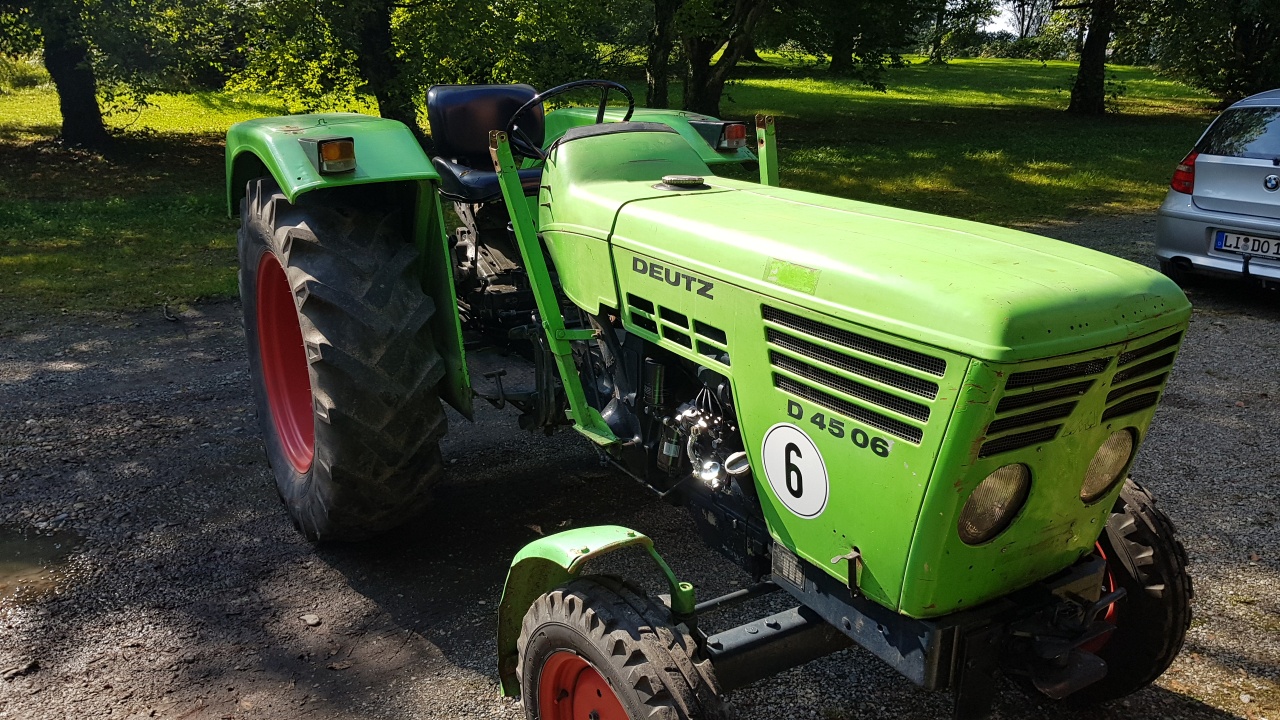 Neuer Traktor in Zech – Oldtimer wird verkauft