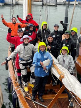 Zwei Jugendboote am Start der RUND UM – sie sagen gerne wieder!