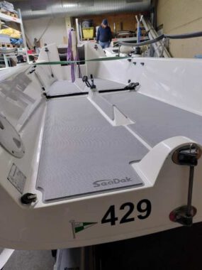 J70 Refit – Neue Cockpit-Beläge für die LSC-Clubboote