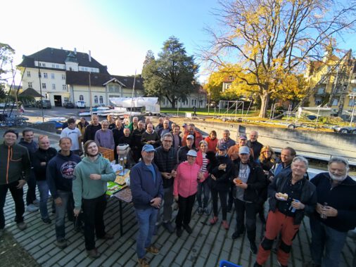 Zahlreiche Helfer beim Haus-, Hafen- & Bootsputz